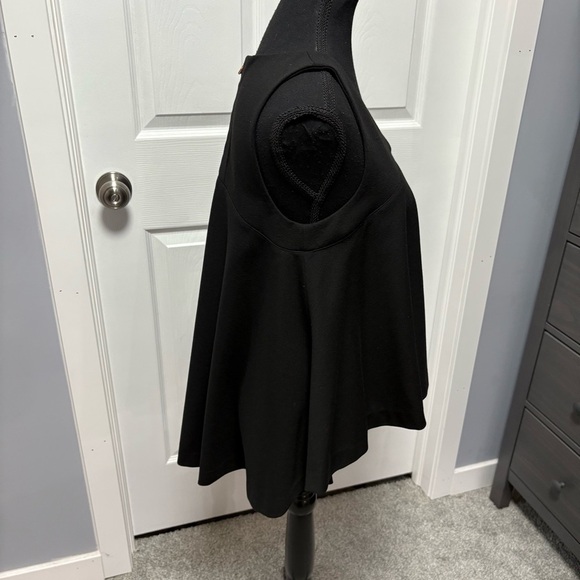 Kit and Ace Just Flow With It Top - Picture 6 of 7